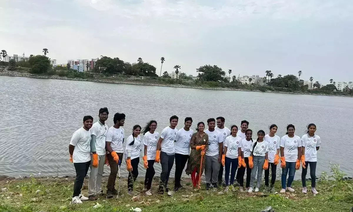 Telangana: कापरा झील पर सफाई अभियान ने सामुदायिक प्रयासों को उजागर किया
