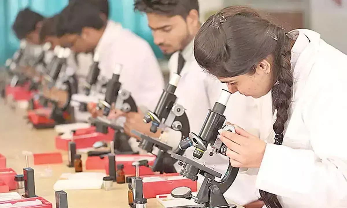 Telangana: टीजी ने अभी तक फोरेंसिक विज्ञान में प्रगति के लिए पाठ्यक्रम शुरू करने पर कोई कार्रवाई नहीं की है