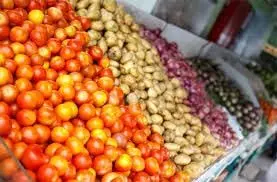 Price of tomatoes: हीटवेव के कारण आलू-प्याज के बाद अब बढेंगी टमाटर की कीमत