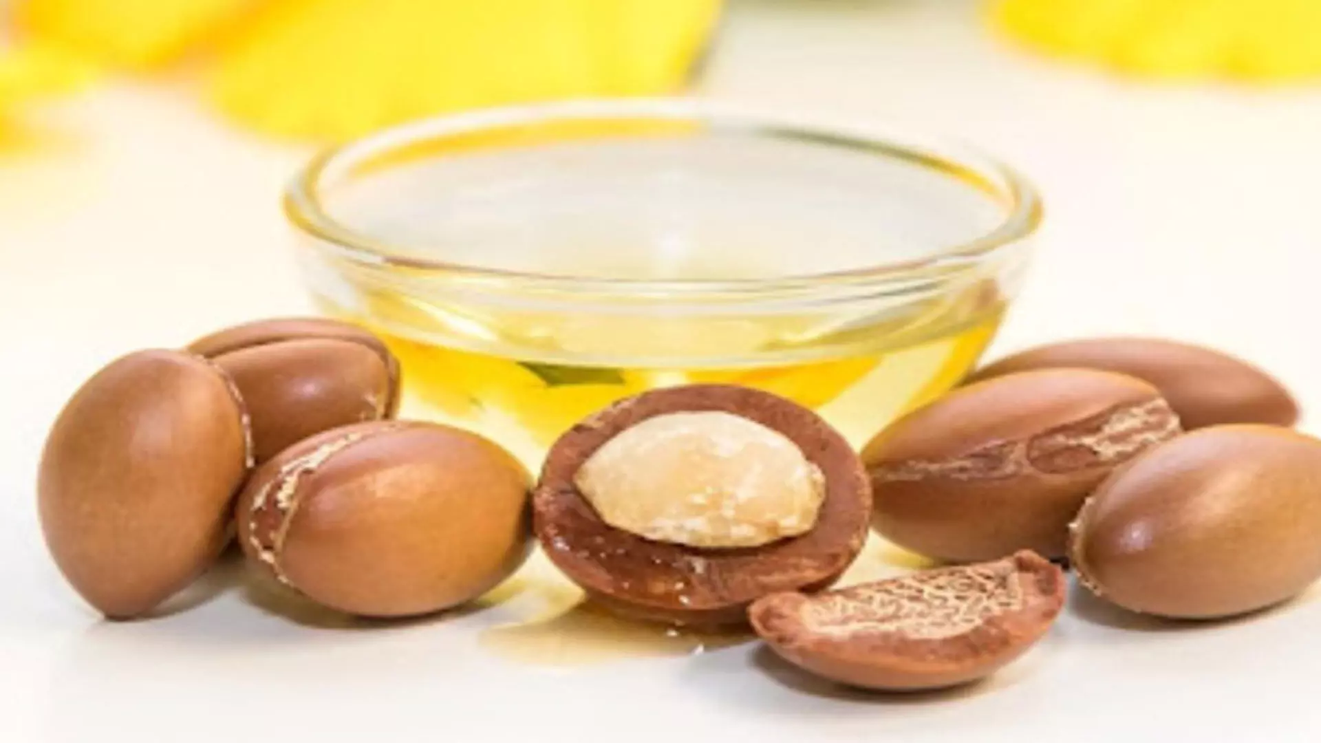 Argan oil: त्वचा और बालों के लिए आर्गन तेल के इस्तेमाल के फायदे