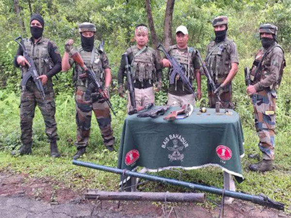 Manipur Police ने 3 उग्रवादियों को गिरफ्तार किया, हथियार बरामद