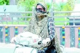 Rewari: असहनीय गर्मी के चलते कारोबारीयों की हालत खराब