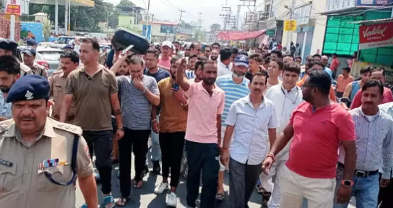 Dobhal Chowk incident: मृतक और घायलों के परिजनों ने किया आरोपी के घर पर पथराव