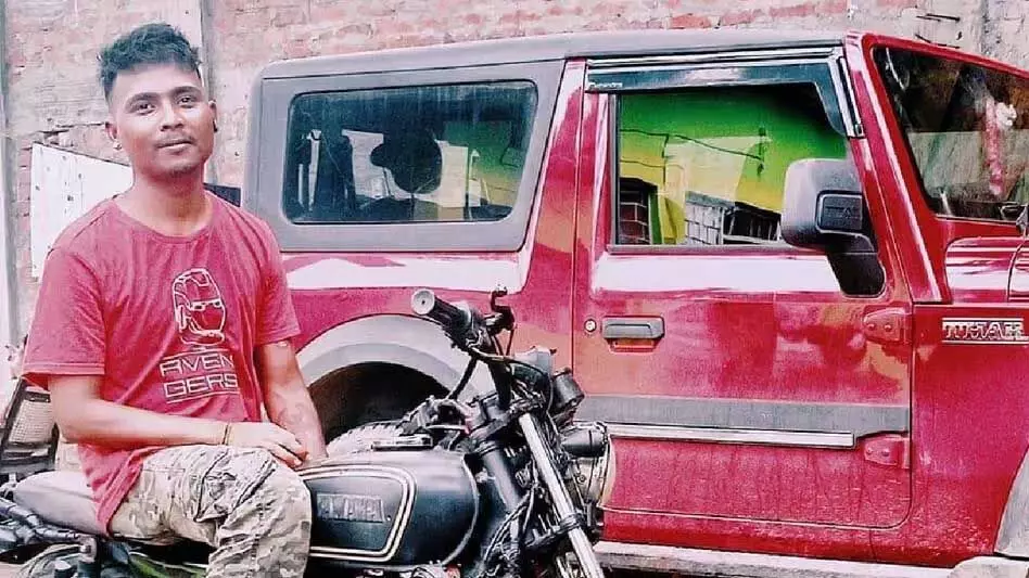 ASSAM NEWS : असम के तिनसुकिया में वाहन के अंदर युवक का शव मिला