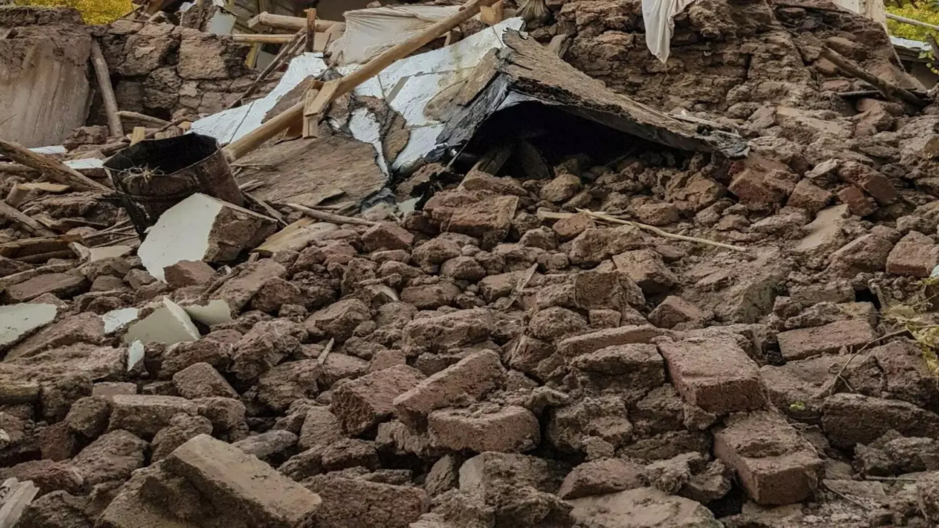 Northeastern Iran में भूकंप से चार लोगों की मौत, 100 से अधिक घायल