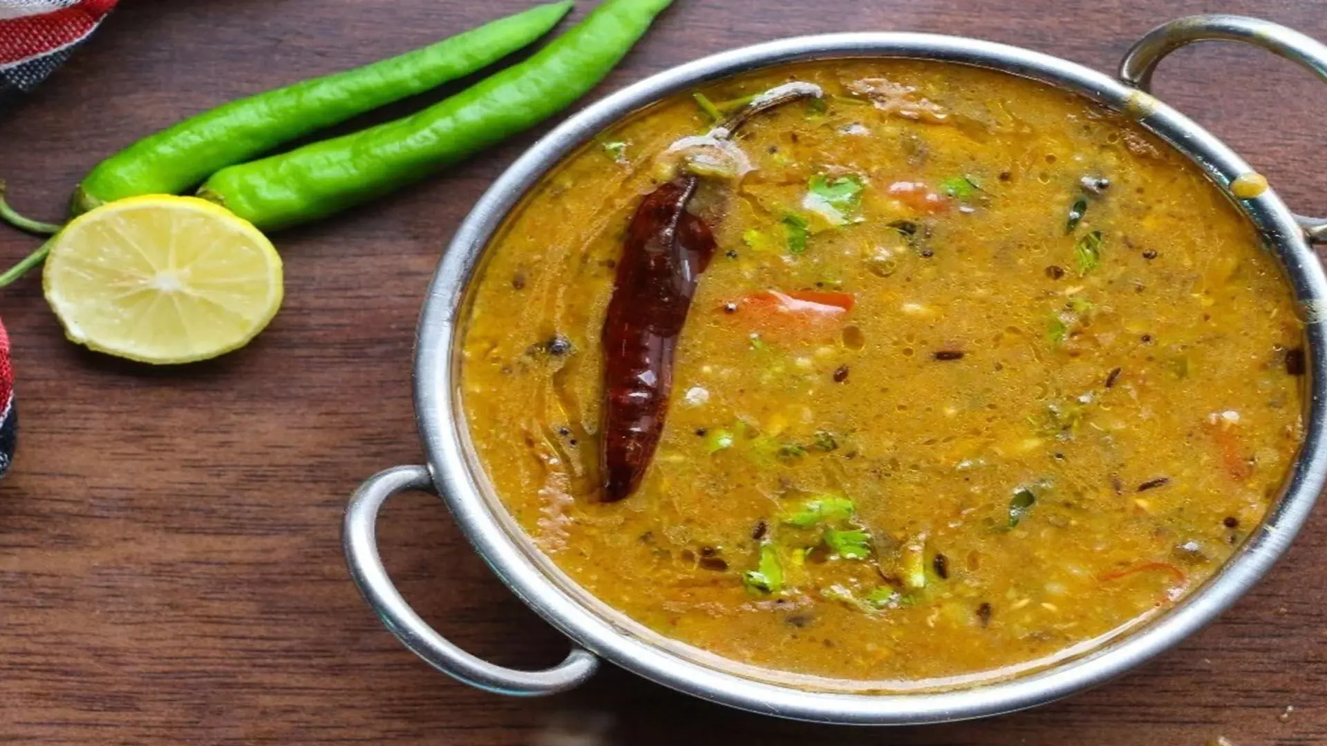 Mix Shahi Dal: लंच में बनाएं झटपट मिक्स शाही दाल