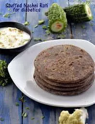 NACHNI ROTI RECIPE :बनाइये टेस्टी और हेअल्थी अलग प्रकार की रोटी नाचनी रोटी जानिए रेसिपी