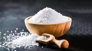 Daily Salt Intake: जानिए दिन बर में कितना नमक खाना चाहिए