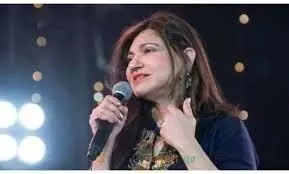 Entertainment: मशहूर गायिका अलका याग्निक को सुनाई देना हुआ बंद