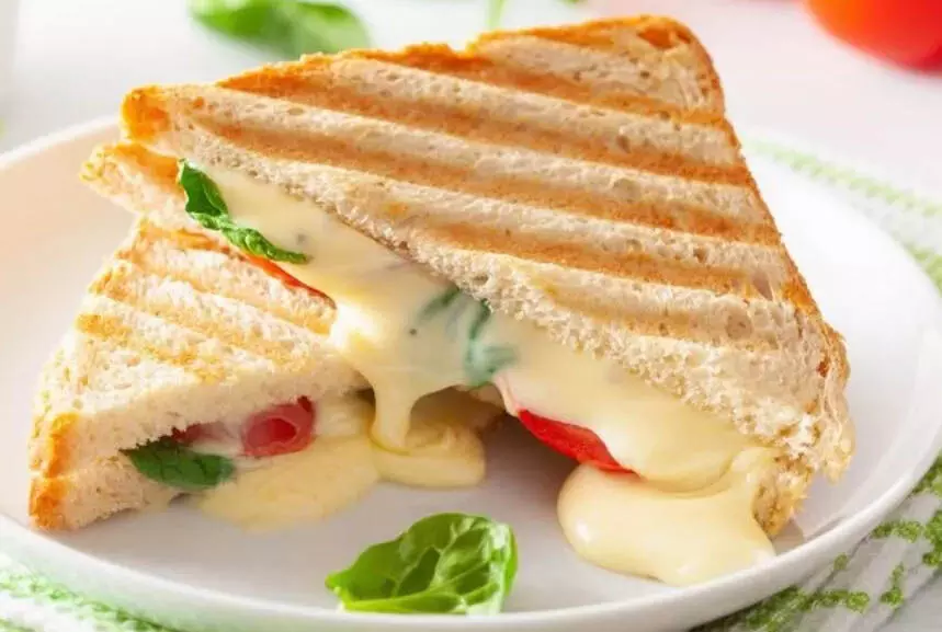 Life Style:टेस्टी सैंडविच ताजी मलाई से जानिए रेसिपी