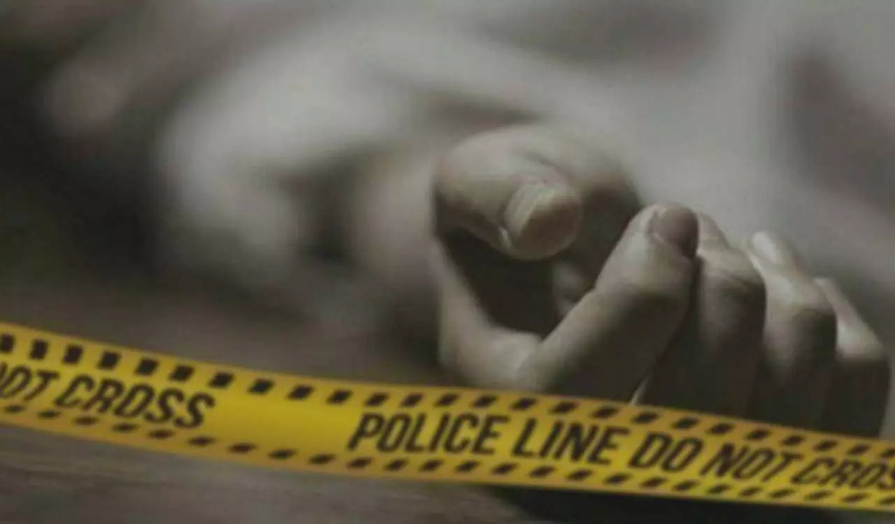 Telangana: पोर्न देखने के आदी व्यक्ति ने सेक्स से इनकार करने पर अपनी बेटी की हत्या की, गिरफ्तार
