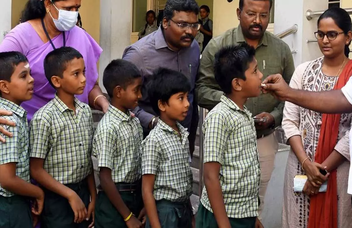 Hyderabad में बच्चों और किशोरों के लिए निःशुल्क कृमिनाशक गोलियाँ
