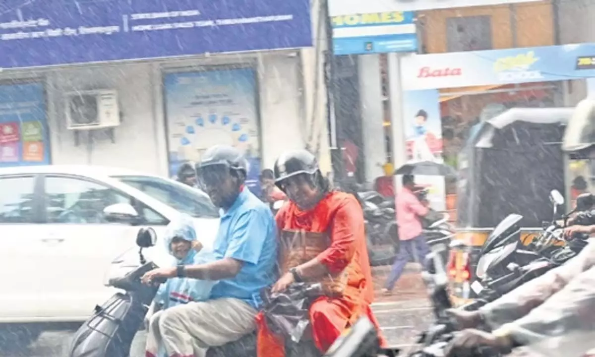 Kerala News: केरल में भारी बारिश की आशंका, 47 प्रतिशत की कमी के बाद मानसून मजबूत हुआ