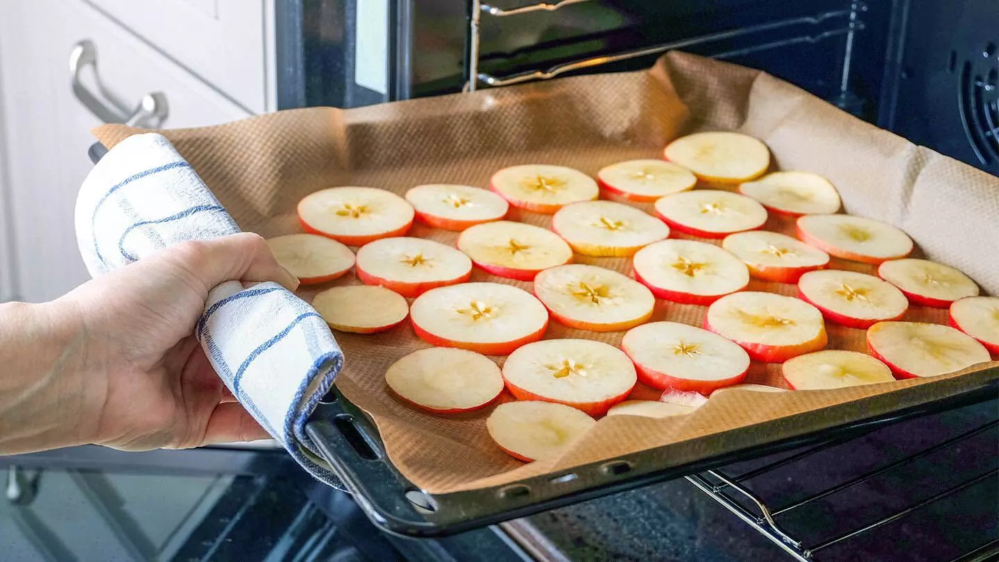 APPLE TASTY RECIPE :बनाइये टेस्टी एप्पल से ये ठंडी डिश जानिए रेसिपी