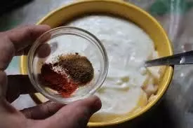 Roasted cumin with curd: दही के साथ भुना जीरा खाने के होते कई फायदे जानिए