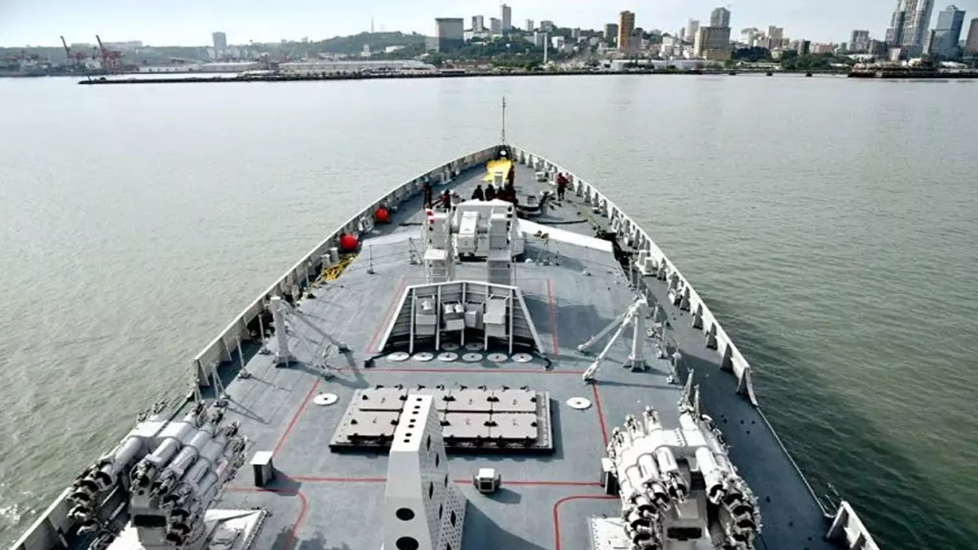 Busan: संयुक्त राष्ट्र प्रतिबंधों का उल्लंघन करने के संदेह में मालवाहक जहाज जब्त किया