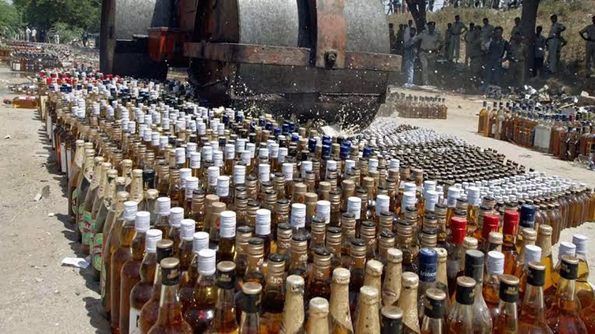 Tamil Nadu News: कल्लाकुरिची शराब त्रासदी में मरने वालों की संख्या 33 हुई, तीन की हालत गंभीर
