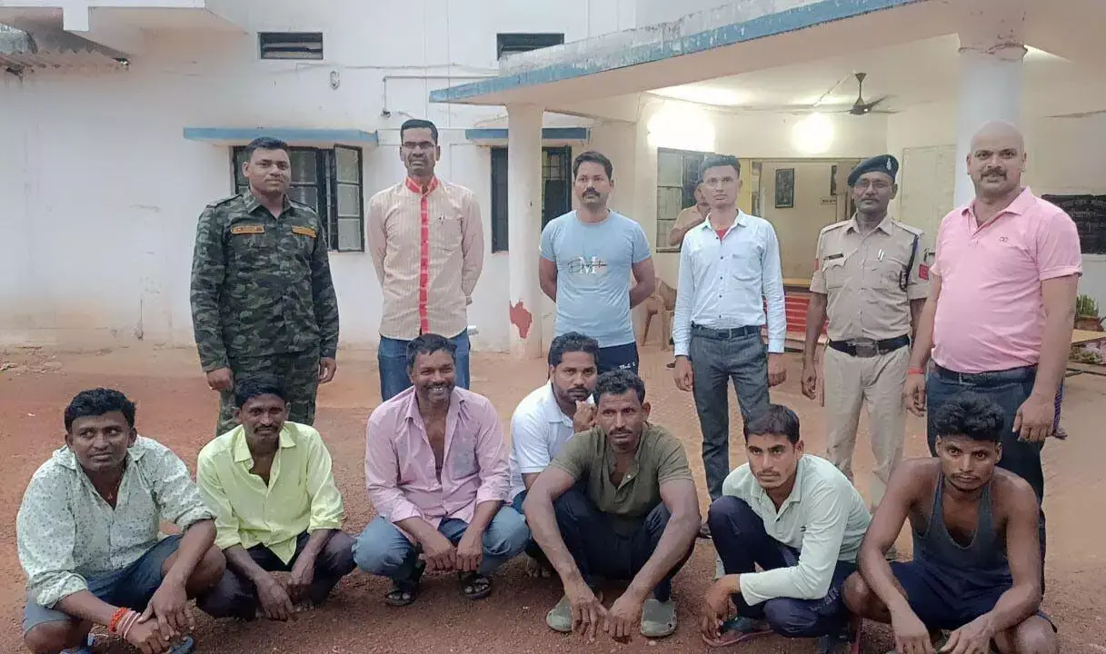 Police Raid में 7 जुआरी गिरफ्तार, पेट्रोलिंग टीम ने घेराबंदी कर दबोचा