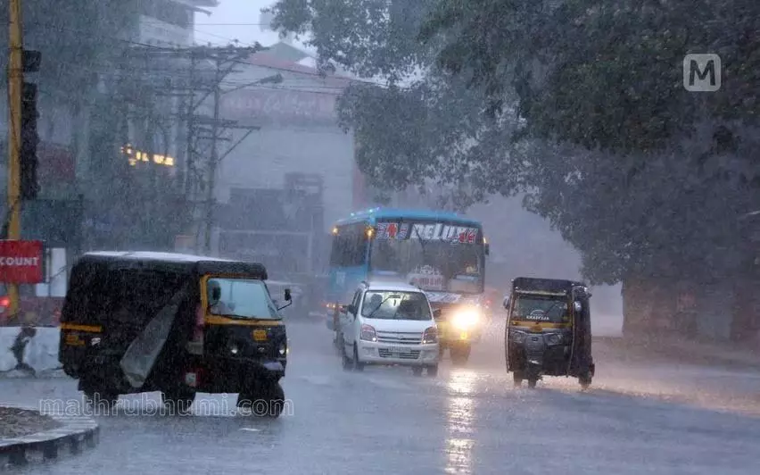 KERALA NEWS : आने वाले दिनों में बारिश तेज होगी ऑरेंज, येलो अलर्ट; आंधी-तूफान की चेतावनी जारी