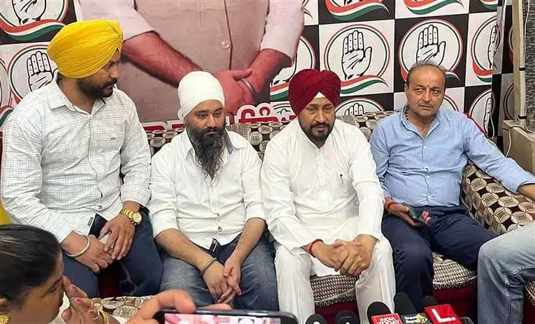 Jalandhar: उपचुनाव की संभावनाओं पर विचार करने के लिए चन्नी ने कांग्रेस पार्षदों से मुलाकात की