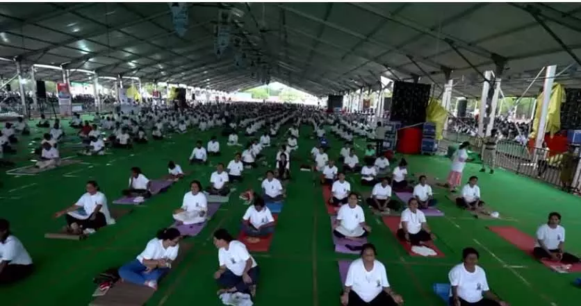 मुख्यमंत्री विष्णुदेव साय International Yoga Day कार्यक्रम में हुए शामिल