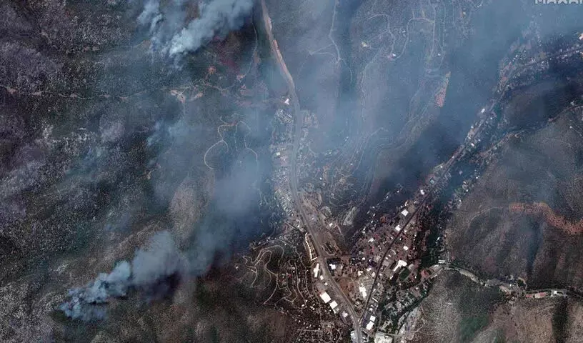 America:1000 अग्निशमन कर्मियों ने न्यू मैक्सिको में लगी बड़ी आग पर काबू पाया