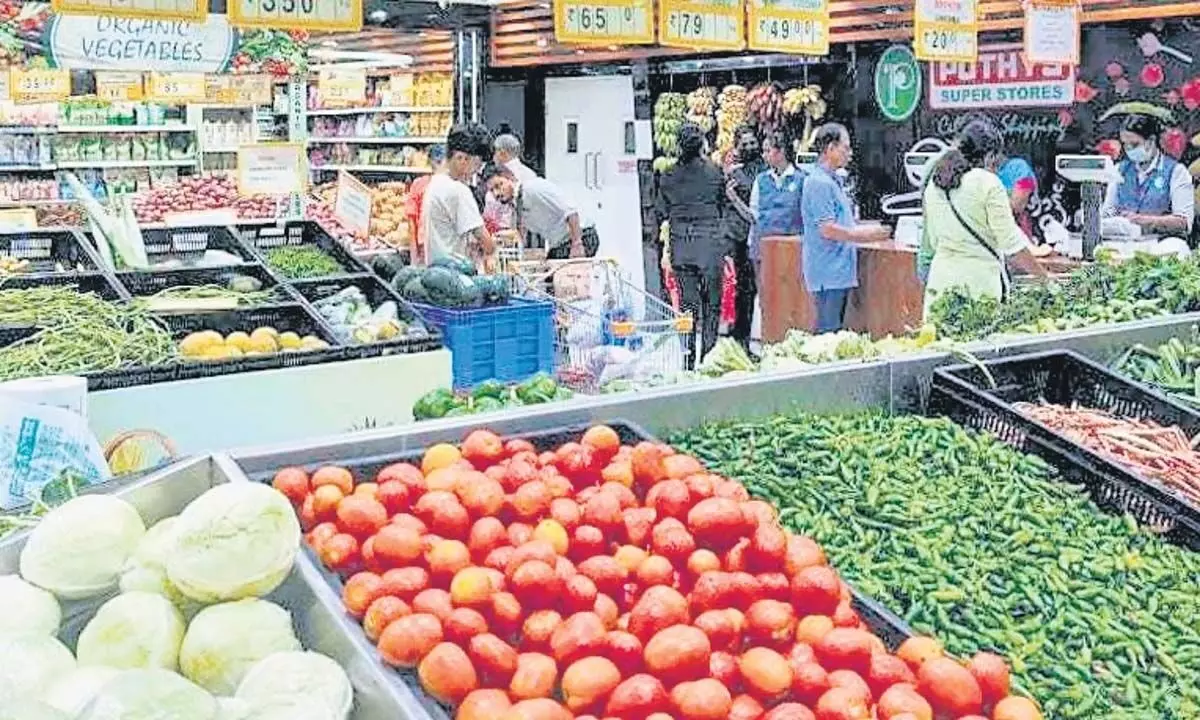 Telangana News: हैदराबाद में सब्जियों के दाम आसमान छूने से उपभोक्ताओं की जेब पर असर