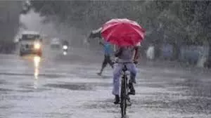 Punjab Weather: पंजाब कई जिलों में तापमान में गिरावट लोगों को लू से मिली राहत