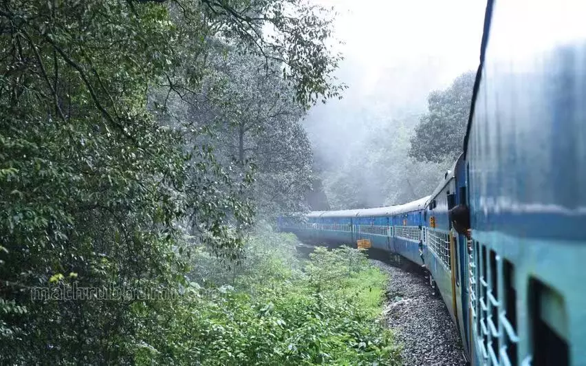 KERALA NEWS : कोंकण रेलवे को 350 किलोमीटर से अधिक ट्रैक दोहरीकरण की अनुमति का इंतजार