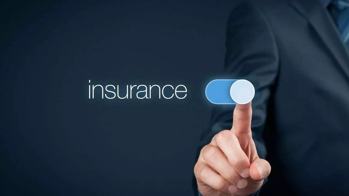 Unit Insurance Plans :  (IRDAI) ने यूनिट बीमा योजनाओं (ULIP)  निवेश उत्पाद  रोक  लगाई