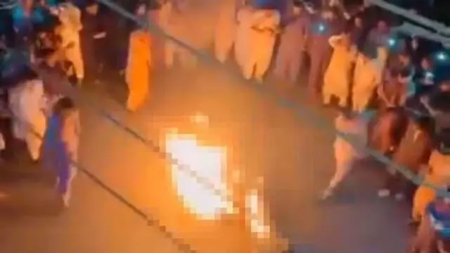 world :  पाकिस्तान में पवित्र कुरान का अपमान करने में एक व्यक्ति की भीड़ ने पीट-पीटकर हत्या कर दी