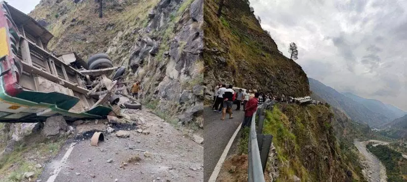 Shimla: जुब्बल में हिमाचल रोडवेज की बस खाई में गिरने से 4 लोगों की मौत
