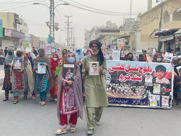 Pakistan: बलूचिस्तान में जबरन गायब किए गए लोगों की सुरक्षित रिहाई की मांग को लेकर विरोध प्रदर्शन तेज