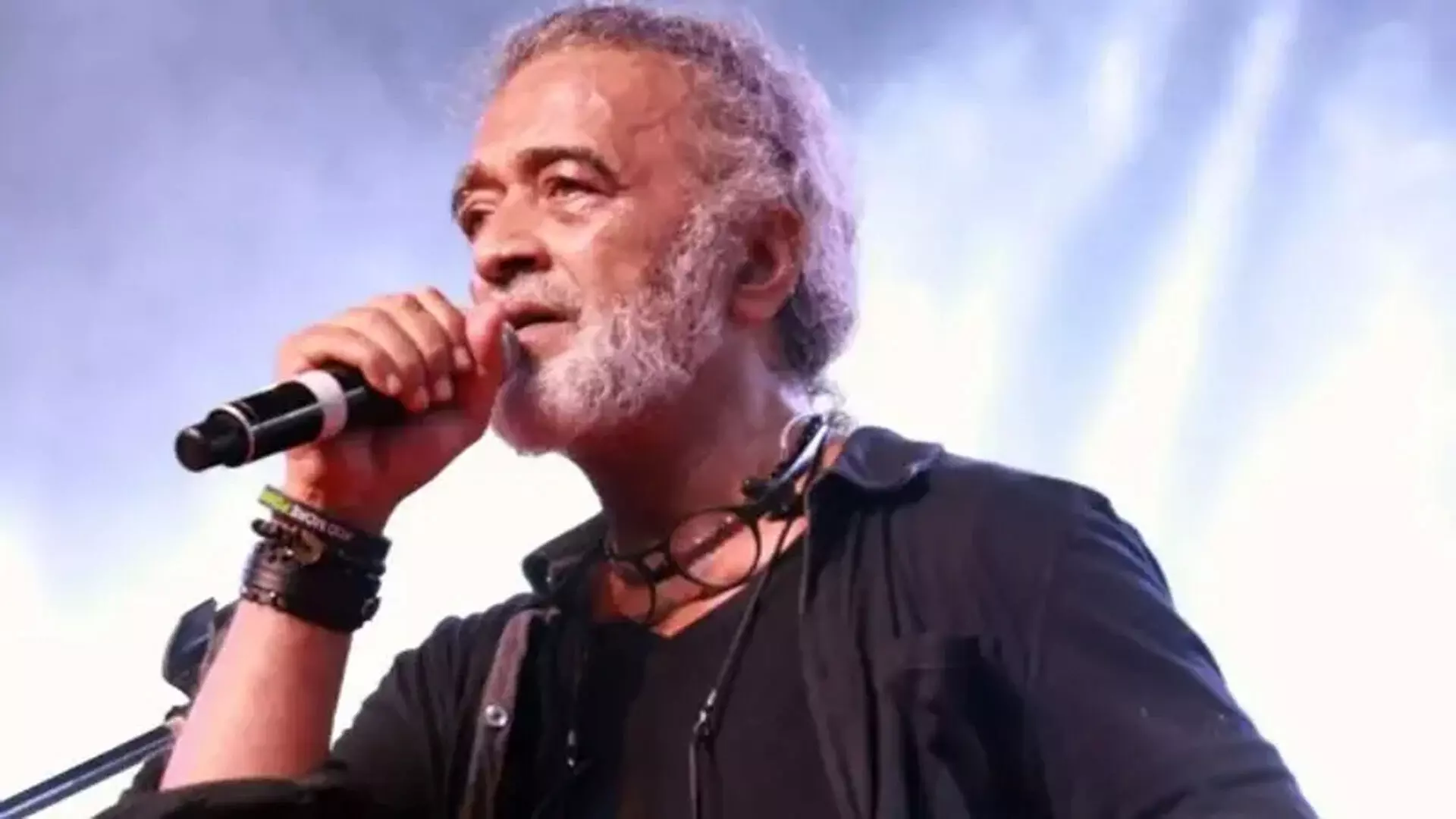 Lucky Ali ने जमीन हड़पने के मामले में 6 के खिलाफ शिकायत दर्ज कराई