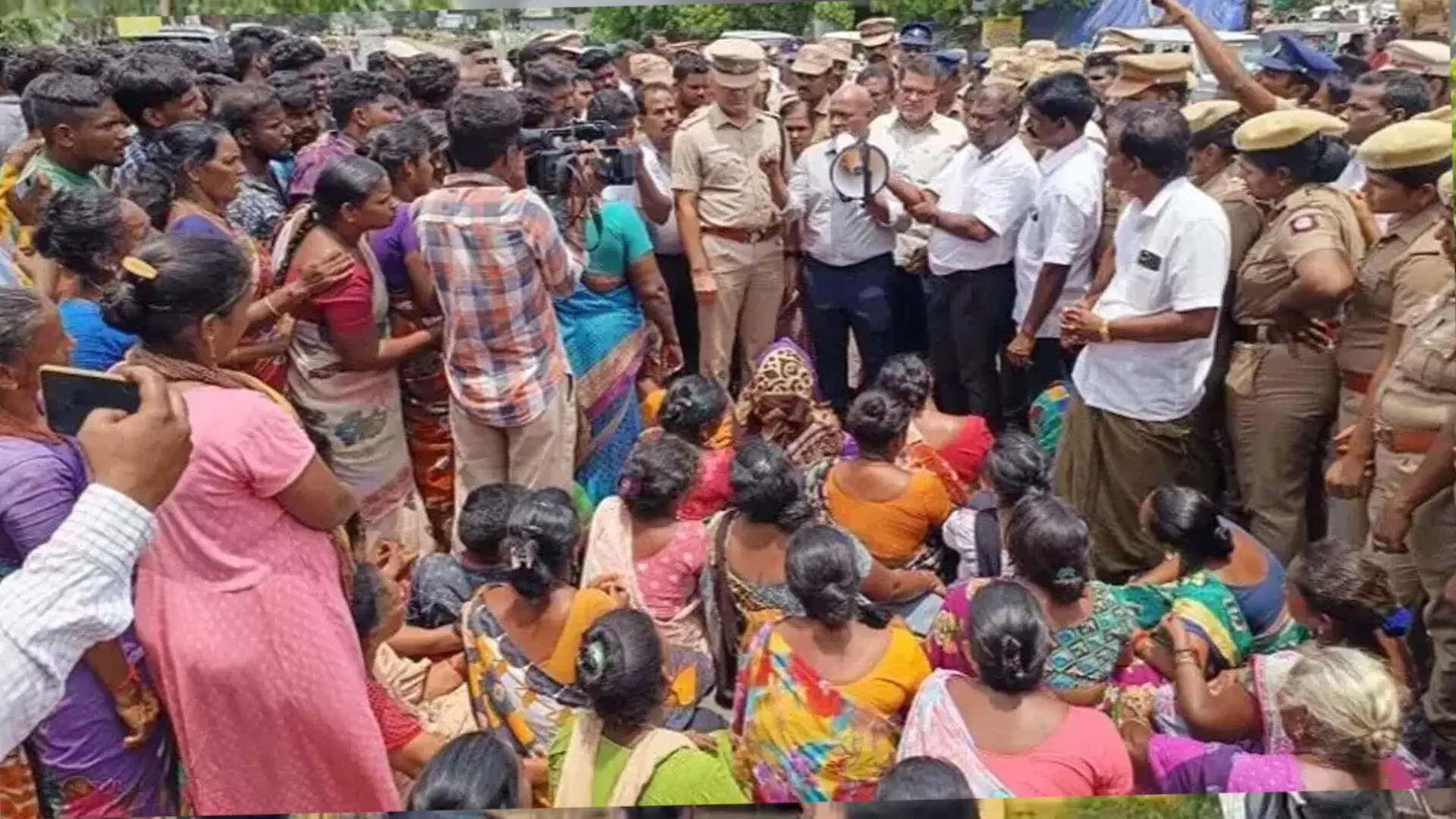 Tamil Nadu: सीबी-सीआईडी ​​ने जांच का जिम्मा संभाला, कल्लाकुरिची डीसी का तबादला, एसपी निलंबित