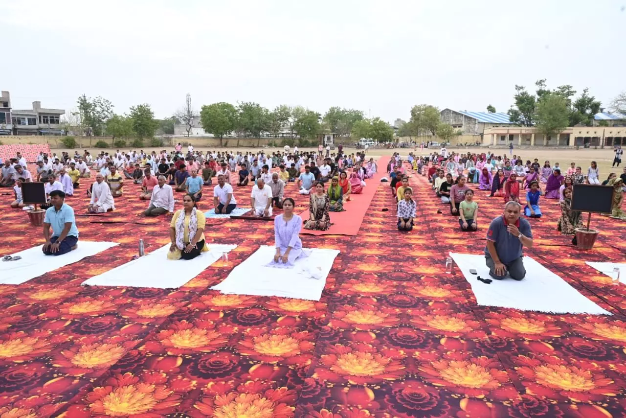 10th International Yoga Day: जिला स्तर पर भव्य कार्यक्रम का आयोजन जिला स्तरीय योग दिवस