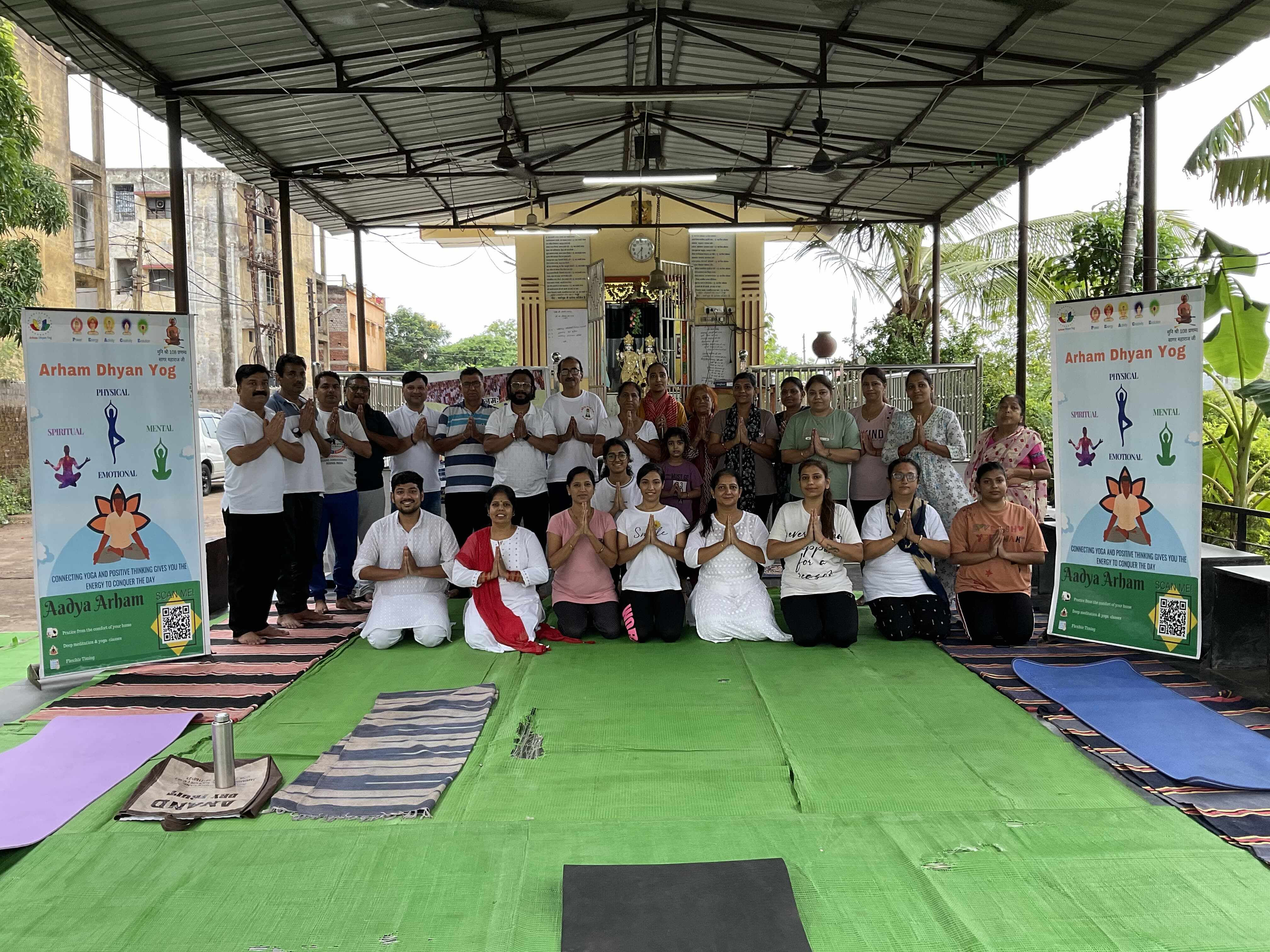 Arjun Enclave में अंतरराष्ट्रीय योग दिवस पर अर्हम ध्यान योग शिविर का आयोजन