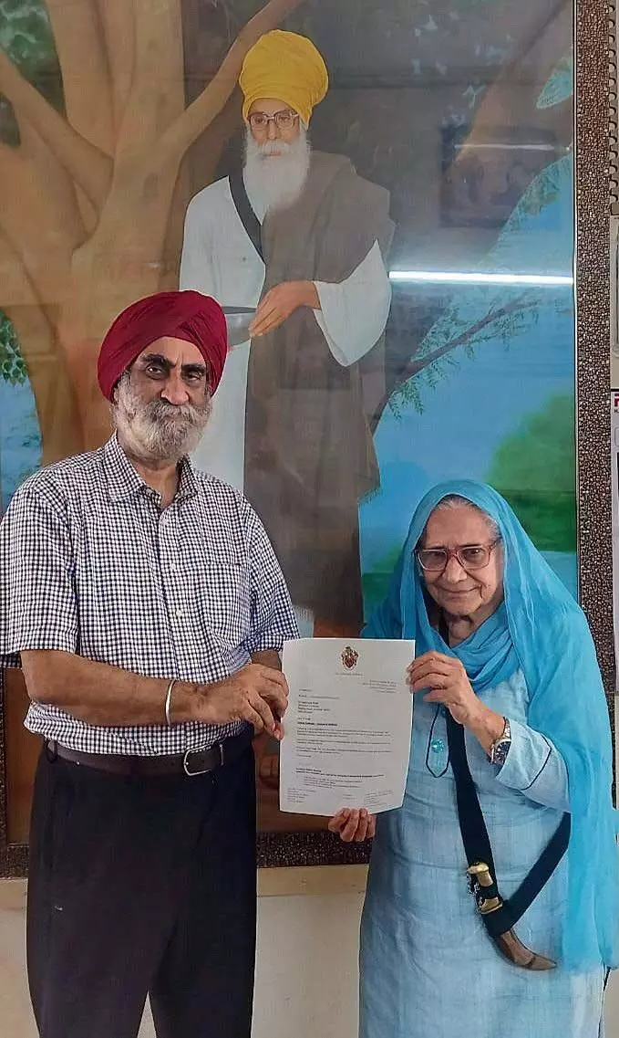 Punjab News: पिंगलवाड़ा के उपाध्यक्ष को ब्रिटेन विश्वविद्यालय द्वारा सम्मानित किया