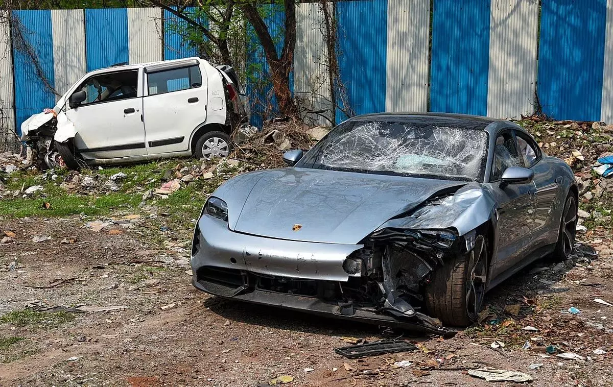 Porsche Car Accident: नाबालिग के पिता को मिली जमानत
