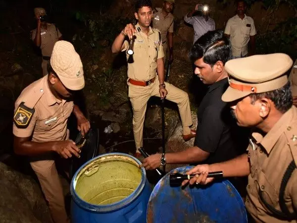 Tamil Nadu: कल्लकुरिची हूच त्रासदी के कुछ दिनों बाद त्रिची में अवैध शराब जब्त