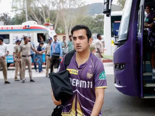 Gautam Gambhir ने ICC से दो नई गेंद के नियम को खत्म करने का आग्रह किया