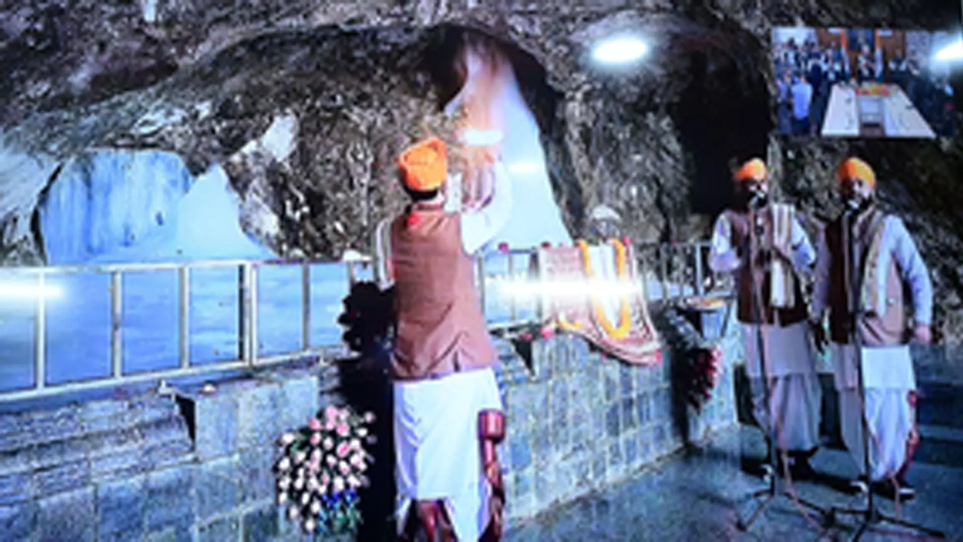 Srinagar: अमरनाथ यात्रा की औपचारिक शुरुआत के लिए ‘प्रथम पूजा’ का आयोजन किया गया