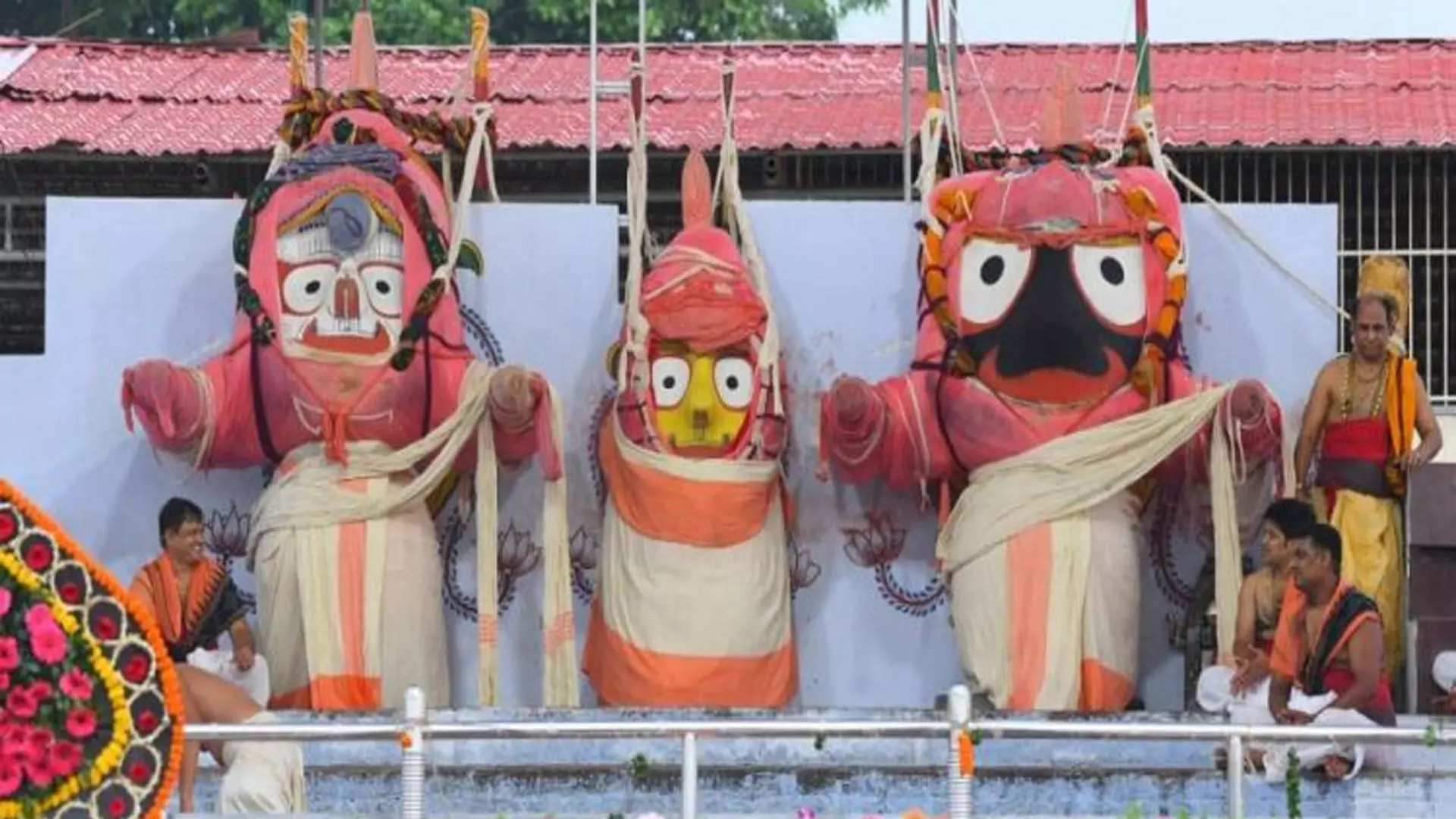 Odisha News: विश्व प्रसिद्ध रथ यात्रा देवास्नान पूर्णिमा दिव्य स्नान एवं हाथी पोशाक बड़े त्योहारों में से एक