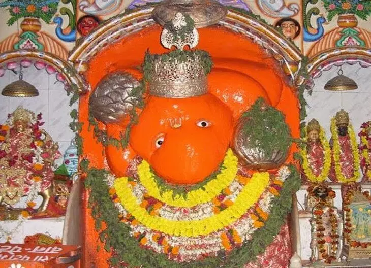 Hanuman Temple : 500 साल पुराना ऐसा मंदिर निसंतान को मिलता है संतान प्राप्ति का वरदान