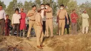 Uttar Pradesh News:  नकली पुलिस बनकर लोगों को लुटे