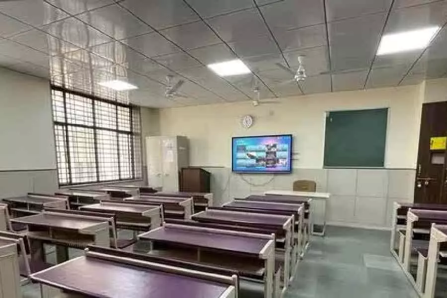 Monitor power wastage in schools: सरकार ने जिला स्कूल निरीक्षकों को निर्देश दिया