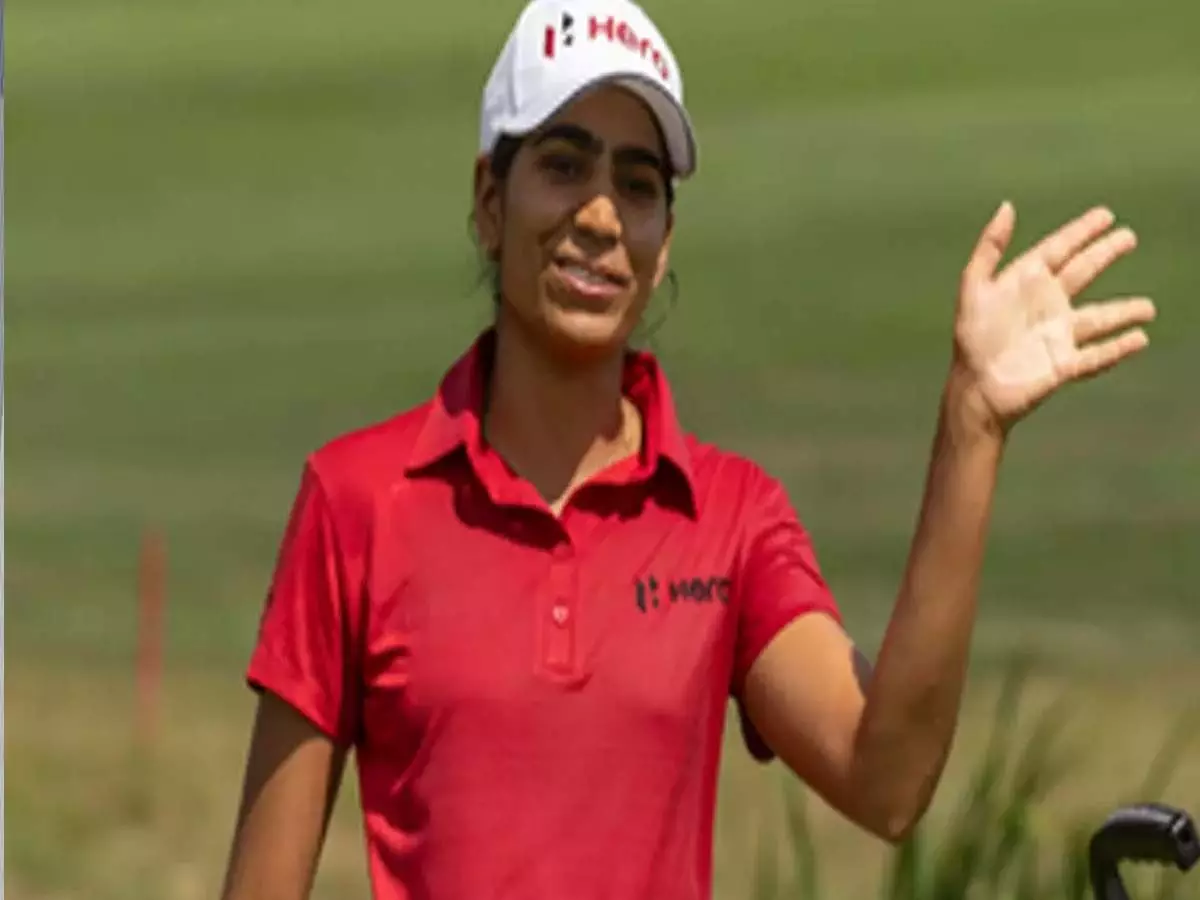 Golf champion Diksha; गोल्फ चैंपियन दीक्षा और 5 ने चेक लेडीज ओपन में अंडर-पार किया स्कोर