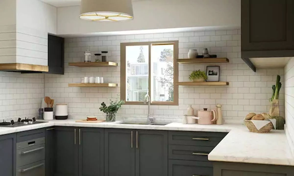 Lifestyle: 8 छोटी-छोटी गलतियाँ जो आपके रसोईघर को बना रही गंदा