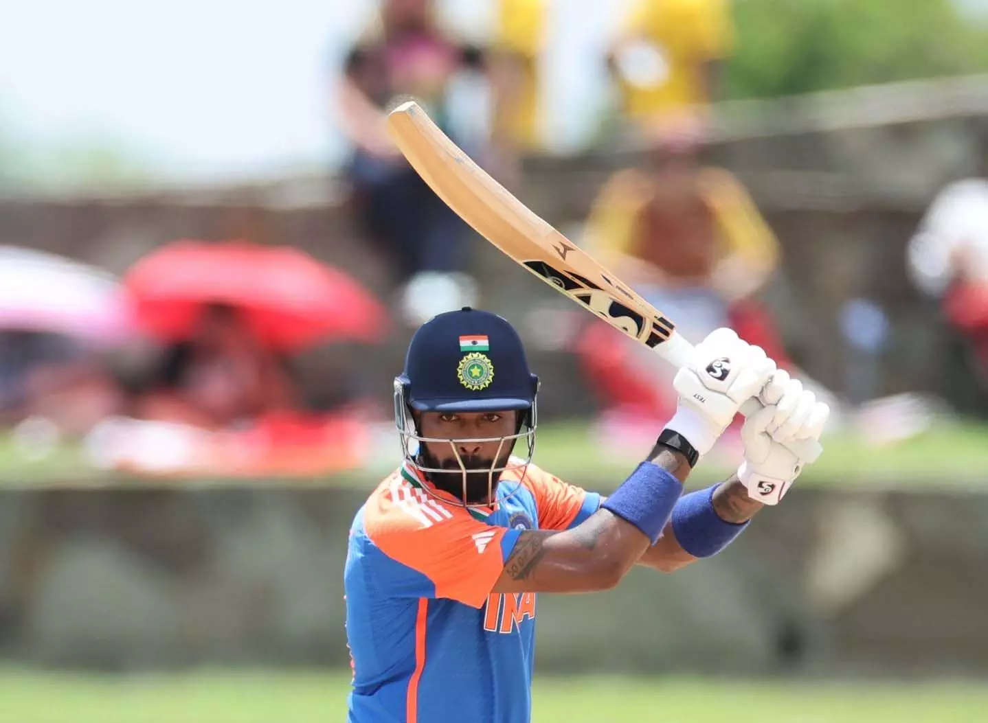 Hardik pandya ने खूब पीटा, 27 गेंदों में तूफानी अंदाज देखकर शॉक्ड हुए फैन