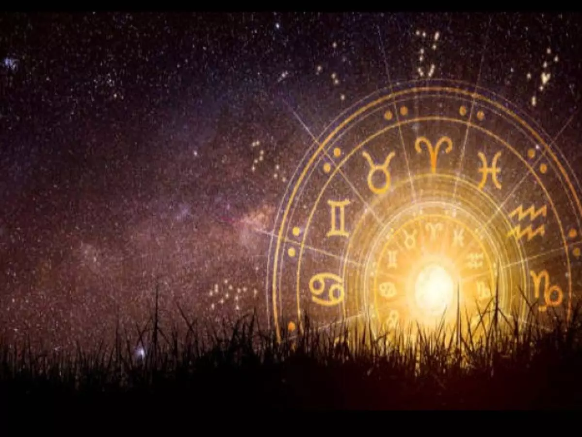 Horoscope : कल से शुरू होंगे इन 5 राशियों के अच्छे दिन,धन- संपदा में होगी वृद्धि